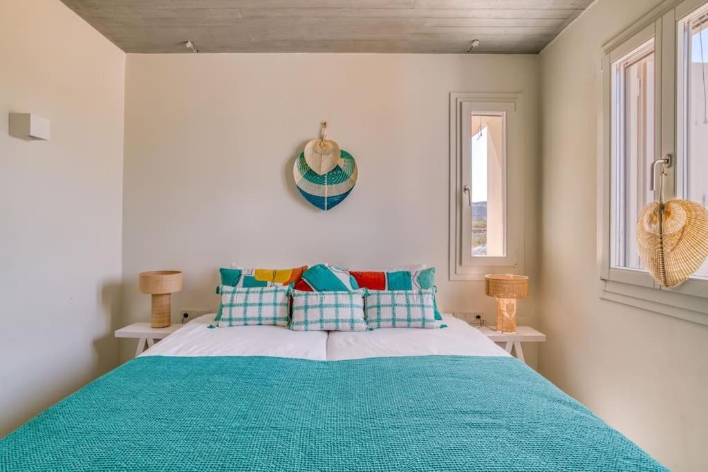 Villa Lampsi - Spacious & Modern Isterni  ภายนอก รูปภาพ