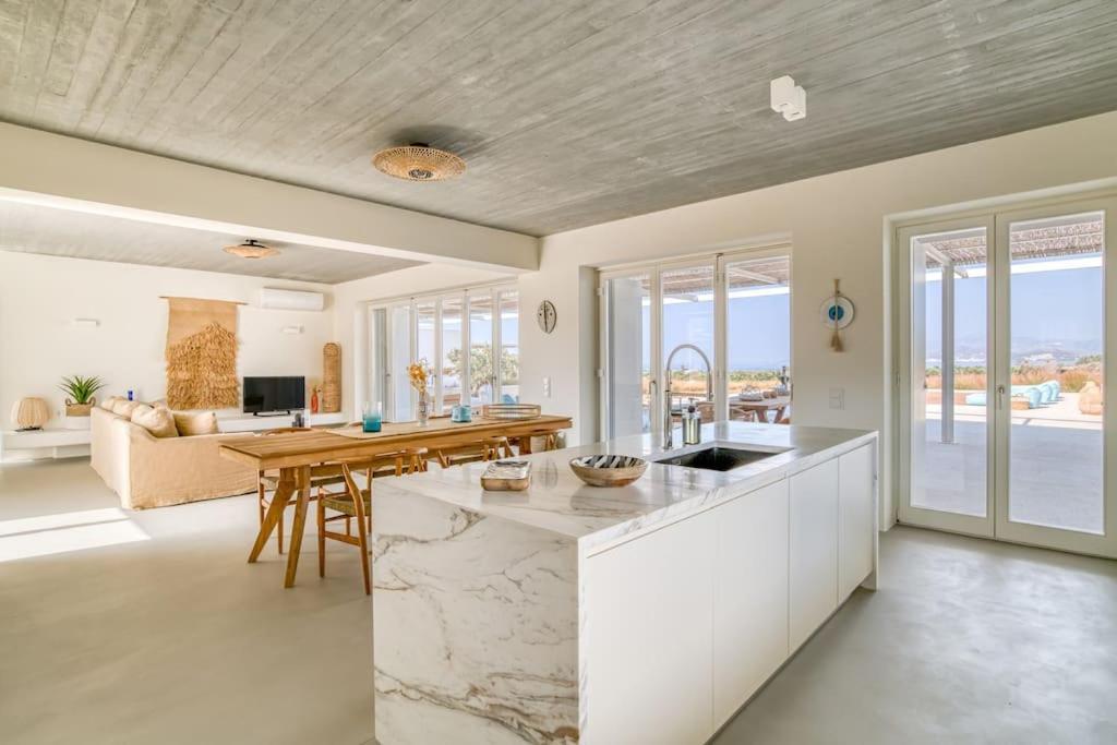 Villa Lampsi - Spacious & Modern Isterni  ภายนอก รูปภาพ