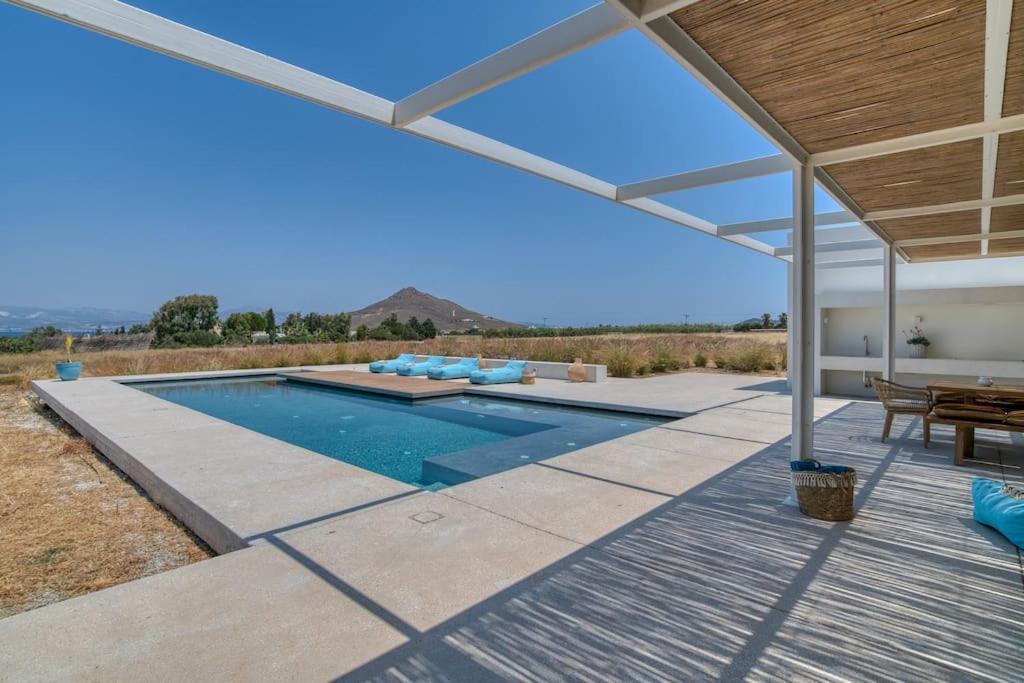 Villa Lampsi - Spacious & Modern Isterni  ภายนอก รูปภาพ