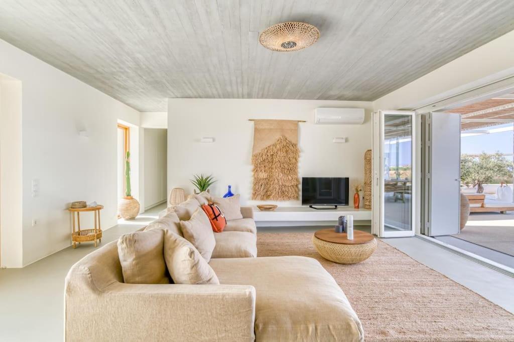 Villa Lampsi - Spacious & Modern Isterni  ภายนอก รูปภาพ