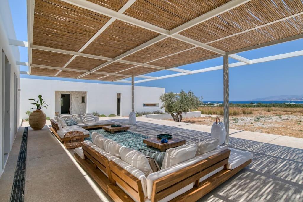 Villa Lampsi - Spacious & Modern Isterni  ภายนอก รูปภาพ