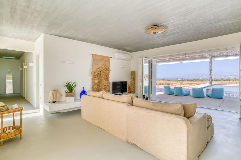 Villa Lampsi - Spacious & Modern Isterni  ภายนอก รูปภาพ