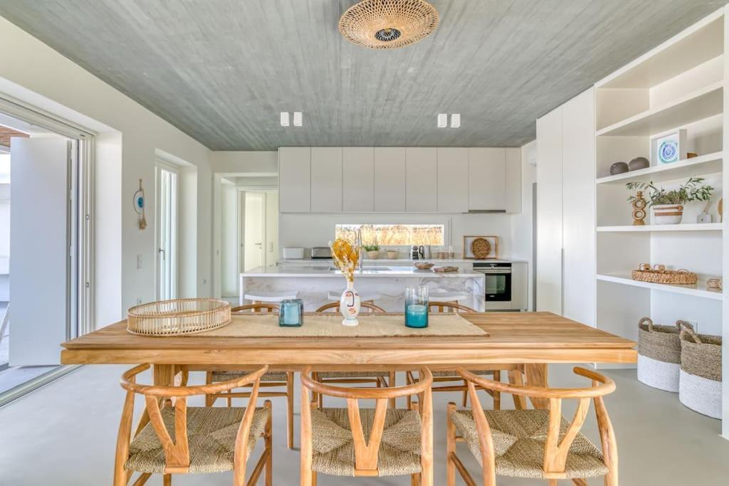 Villa Lampsi - Spacious & Modern Isterni  ภายนอก รูปภาพ