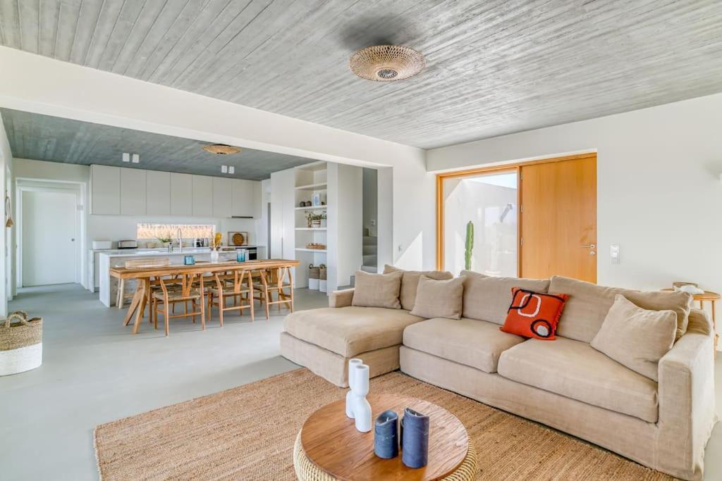Villa Lampsi - Spacious & Modern Isterni  ภายนอก รูปภาพ